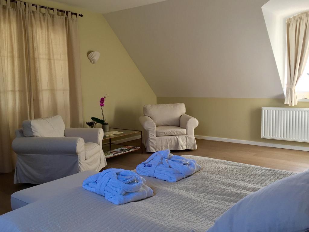 Hotel Liszkay Borkuria Monoszlo Exteriér fotografie